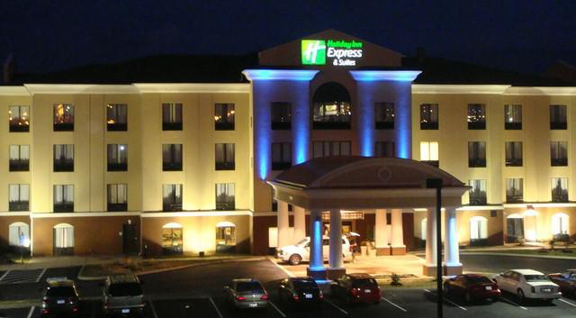Holiday Inn Express Hotel & Suites Newport South By Ihg Buitenkant foto