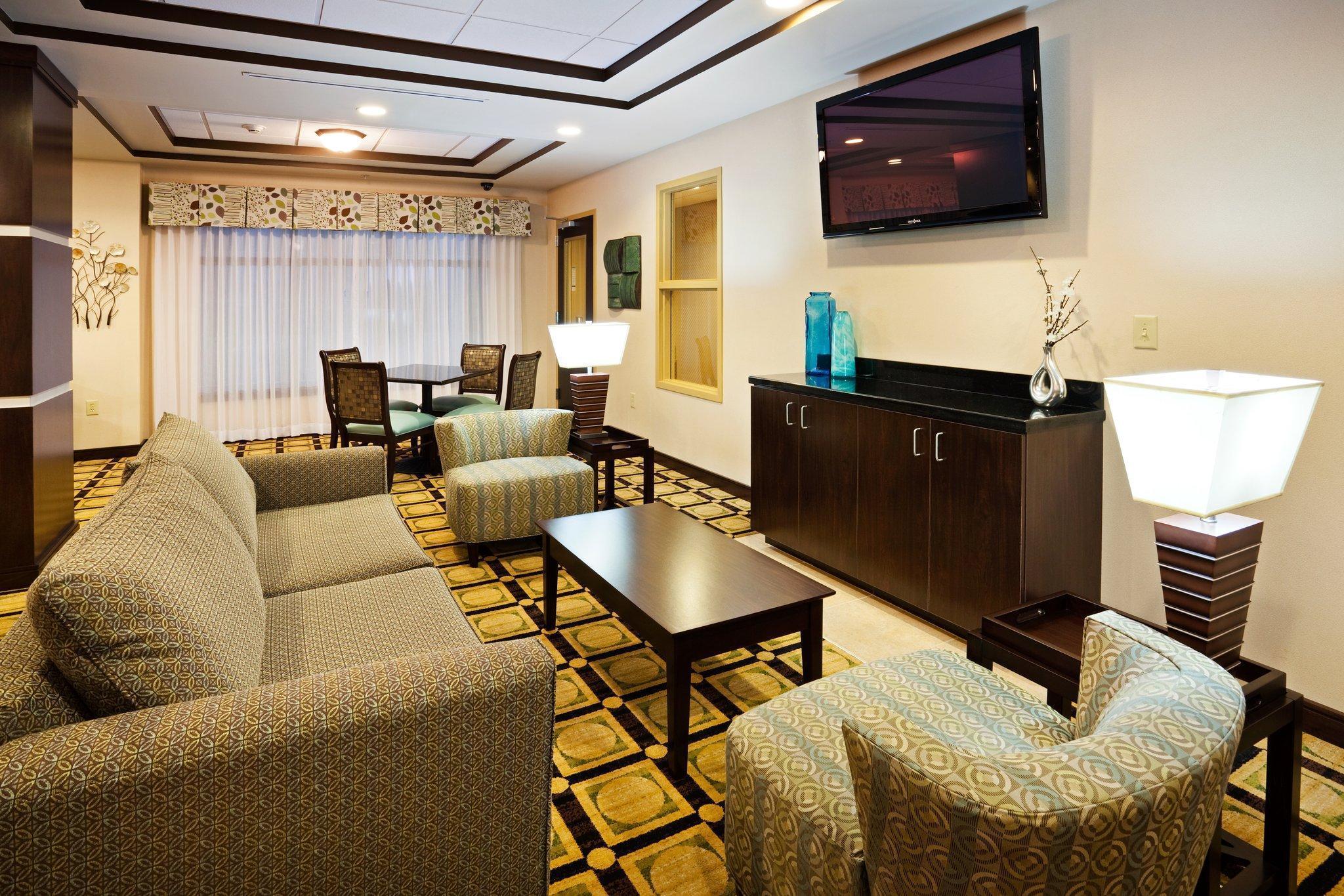 Holiday Inn Express Hotel & Suites Newport South By Ihg Buitenkant foto