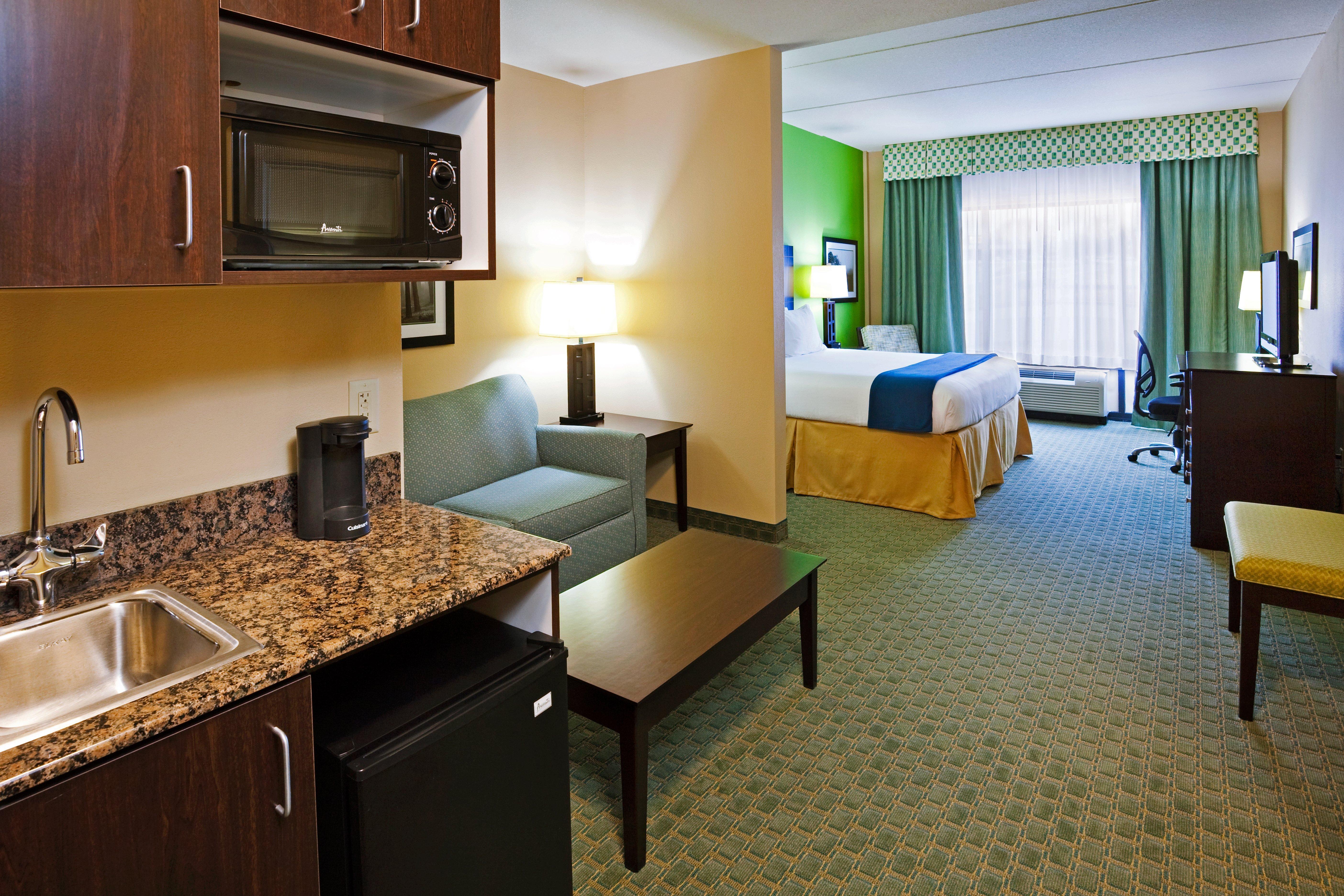 Holiday Inn Express Hotel & Suites Newport South By Ihg Buitenkant foto