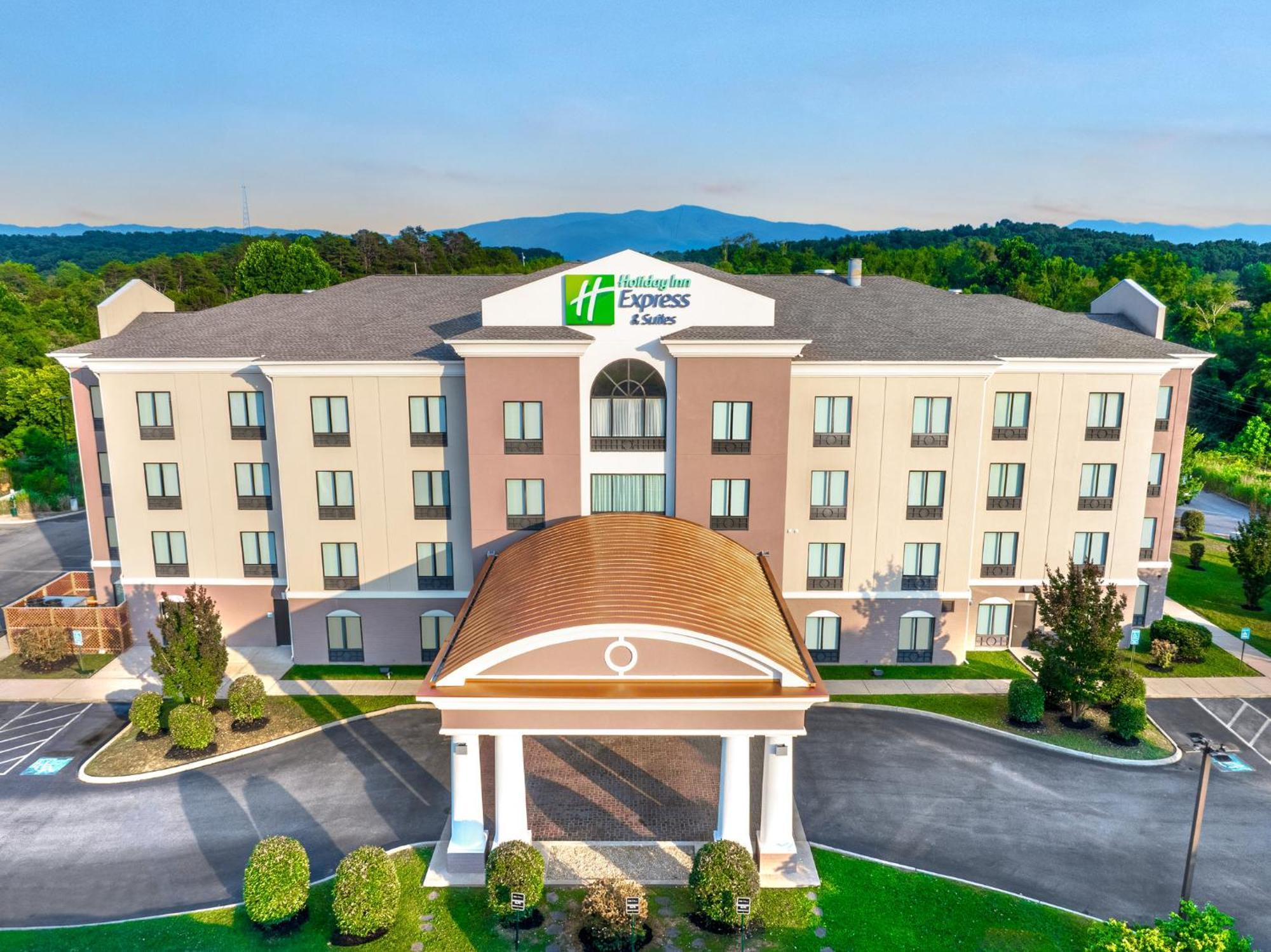 Holiday Inn Express Hotel & Suites Newport South By Ihg Buitenkant foto