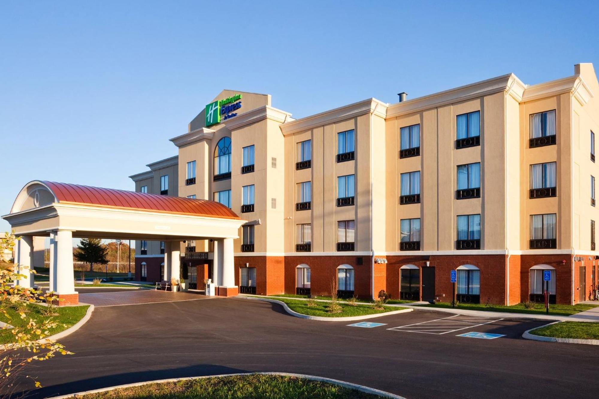 Holiday Inn Express Hotel & Suites Newport South By Ihg Buitenkant foto