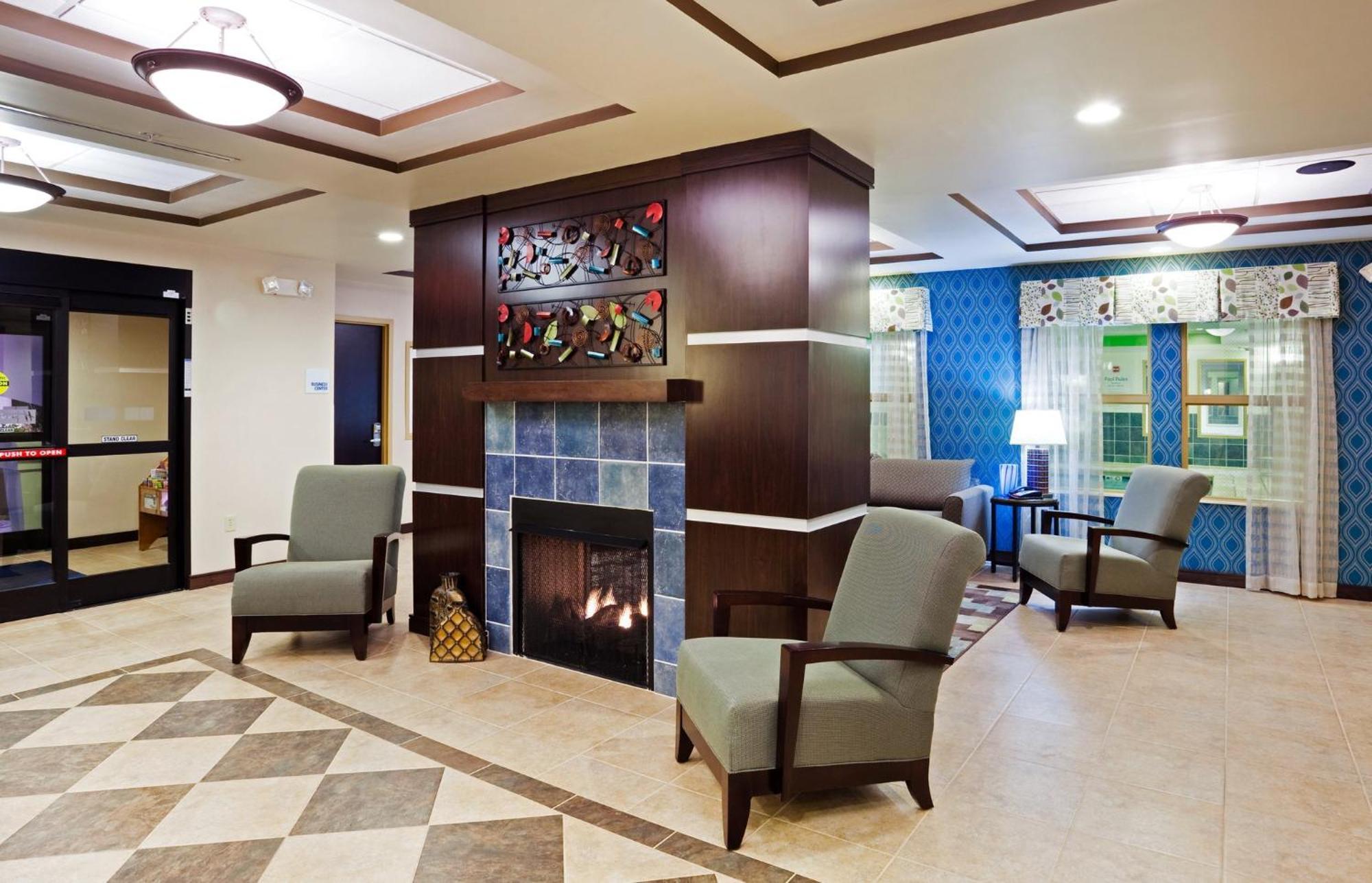 Holiday Inn Express Hotel & Suites Newport South By Ihg Buitenkant foto